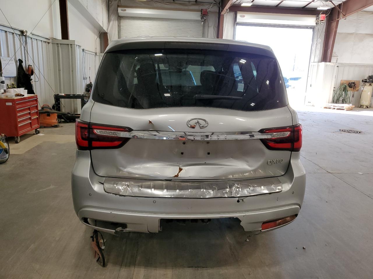 2019 Infiniti QX80 - Image 6
