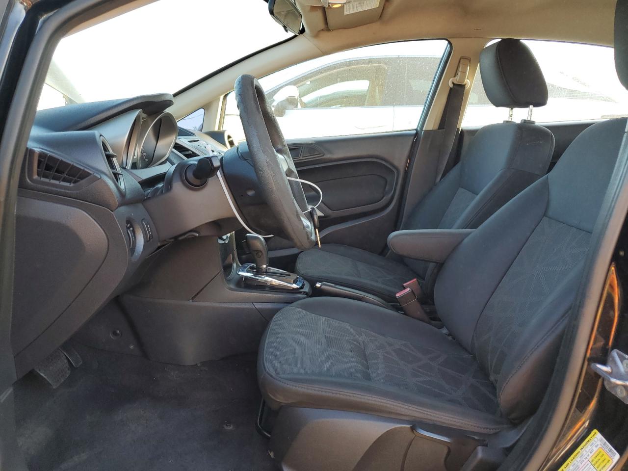 2012 Ford Fiesta - Image 7
