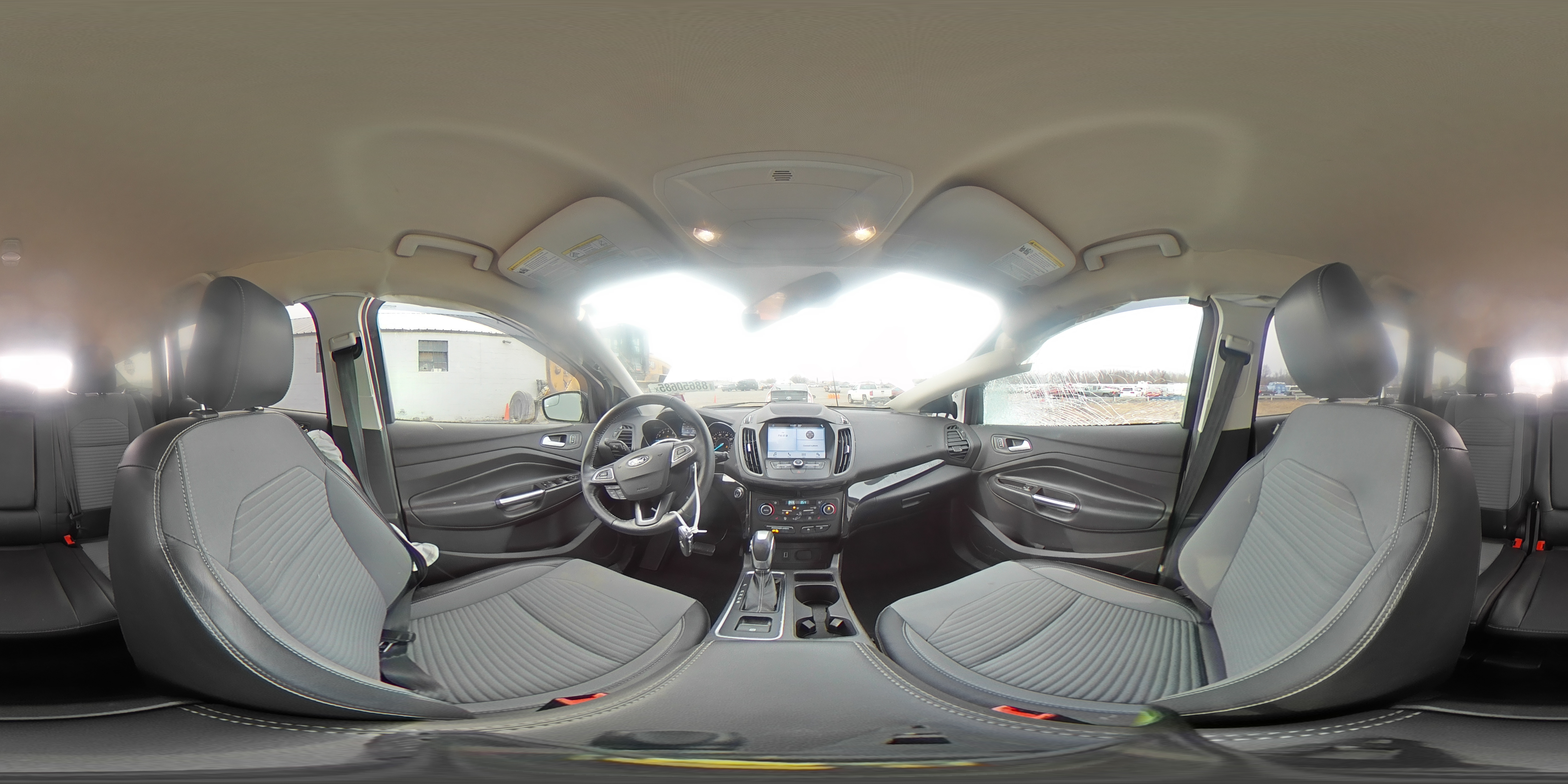2019 Ford Escape - Image 16