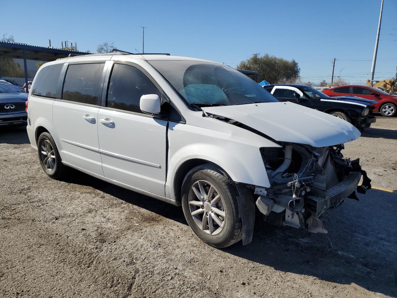 2016 Dodge Caravan - Image 4