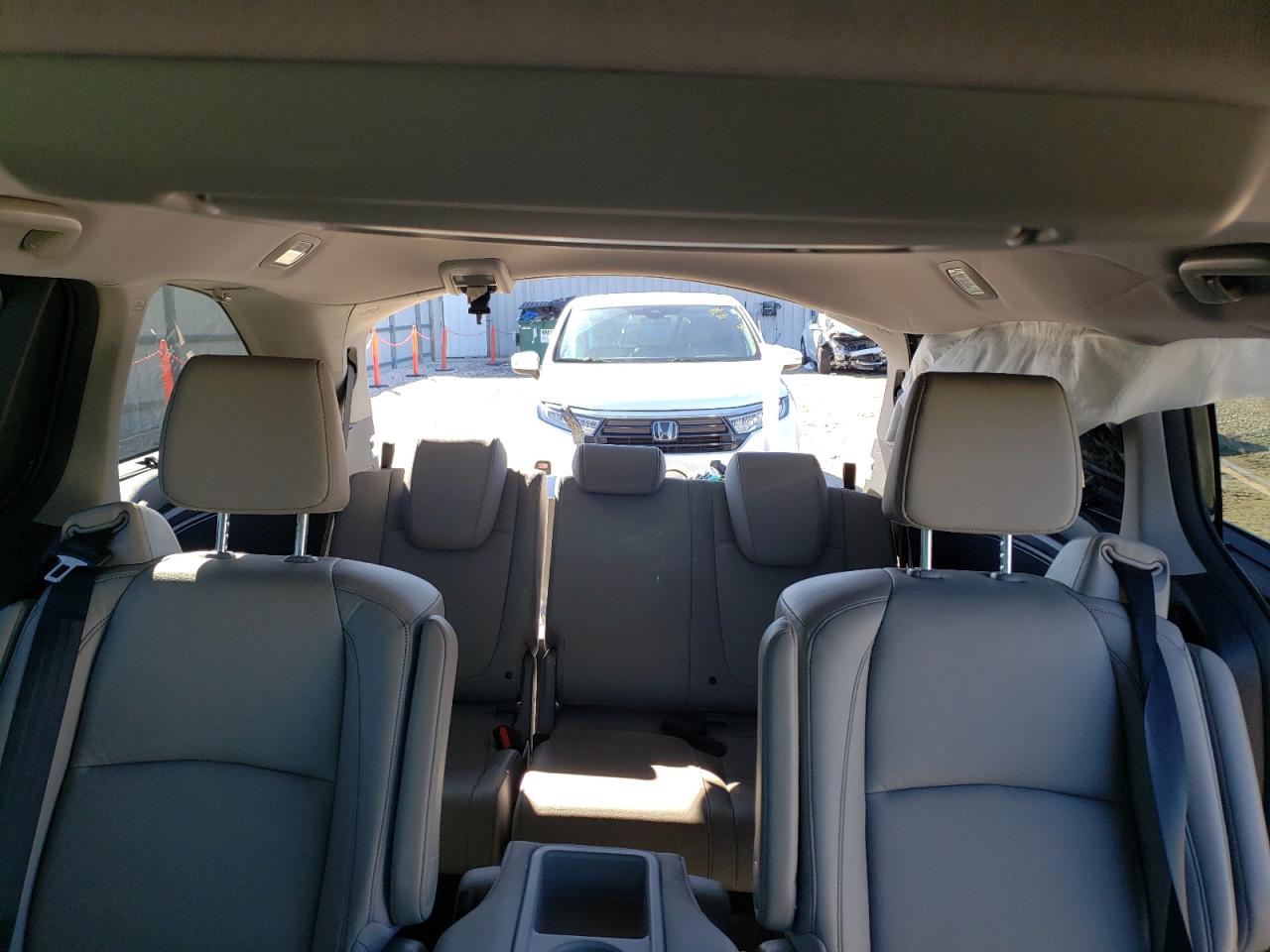 2022 Honda Odyssey - Image 10