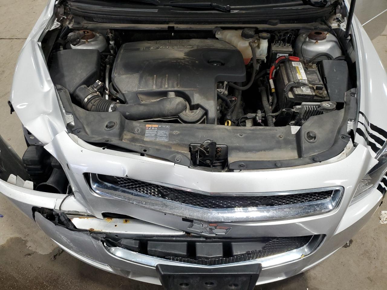 2010 Chevrolet Malibu - Image 11