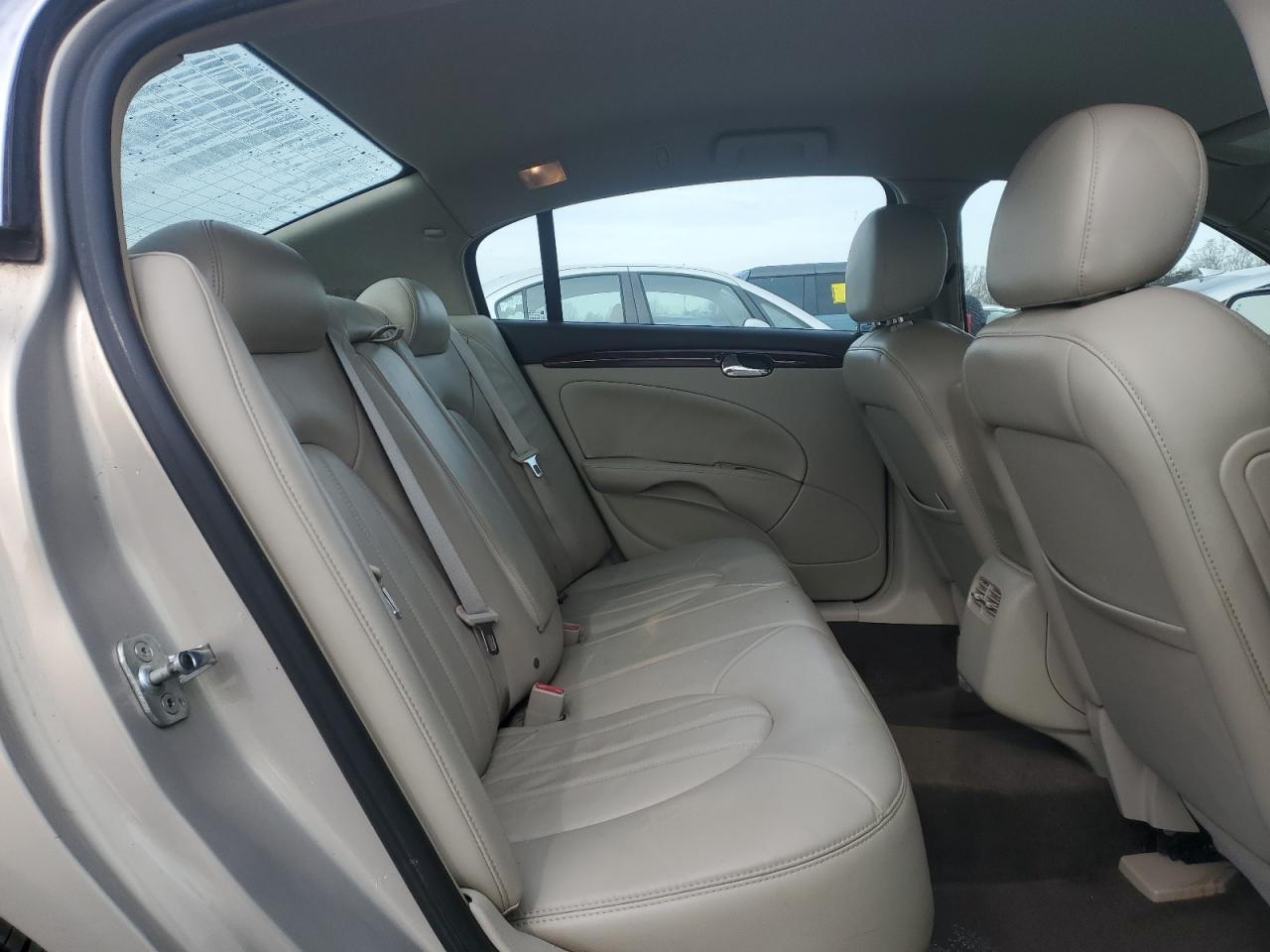 2008 Buick Lucerne - Image 10