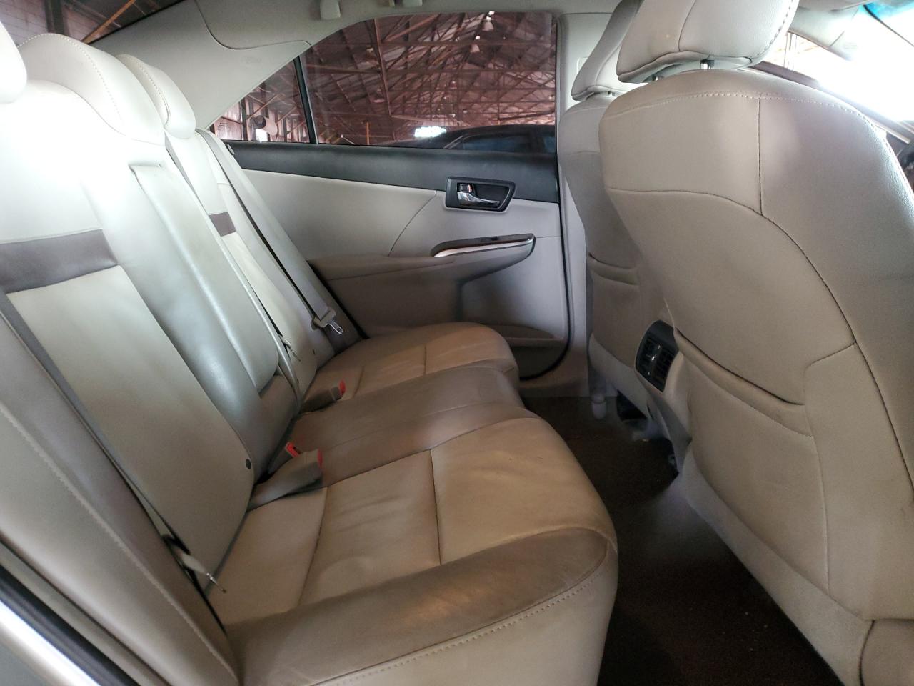 2012 Toyota Camry - Image 10