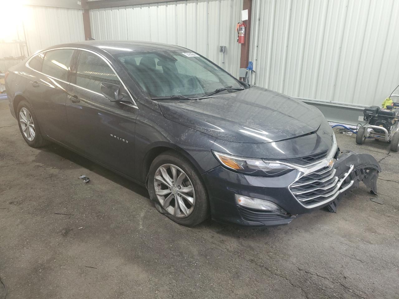 2023 Chevrolet Malibu - Image 4
