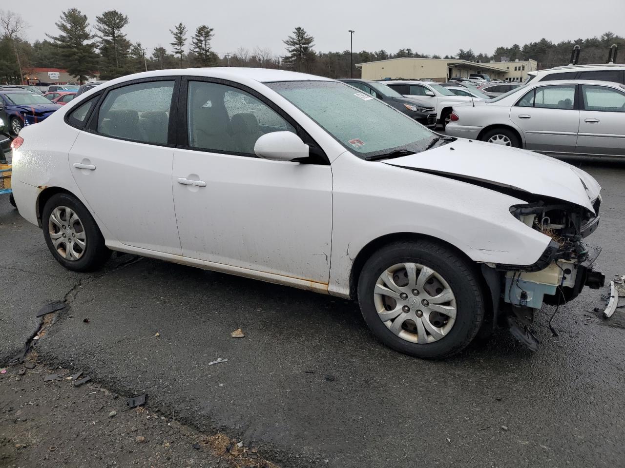 2010 Hyundai Elantra - Image 4