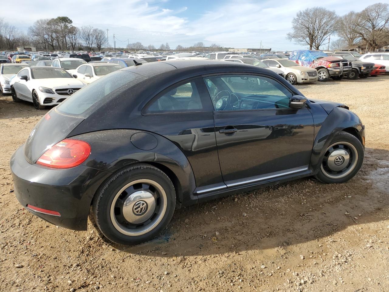 2012 Volkswagen Beetle - Image 3
