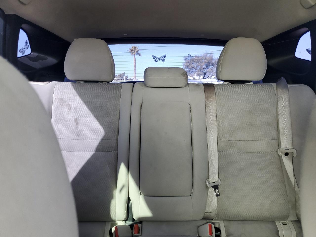 2018 Nissan Rogue - Image 10