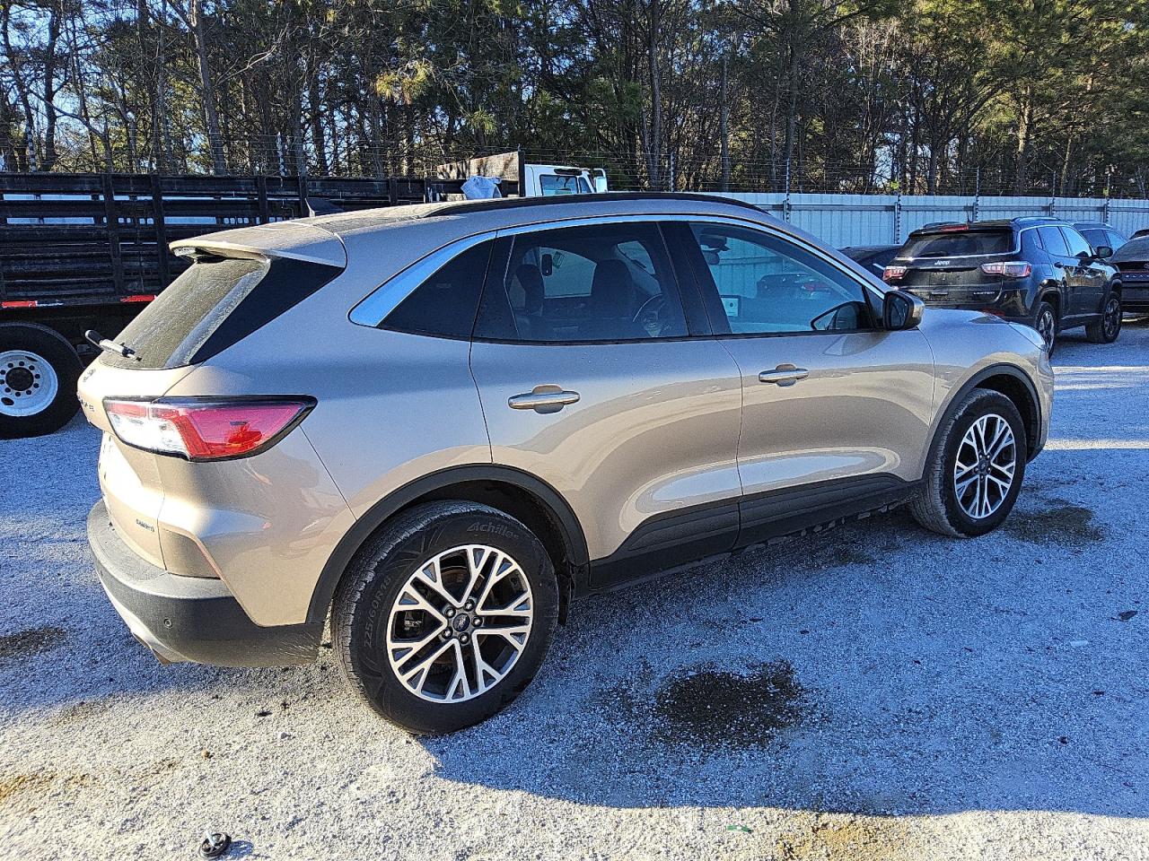 2021 Ford Escape - Image 3