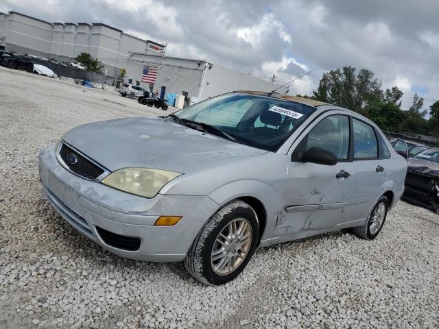 2006 Ford Focus Zx4 for Sale in Opa Locka, FL - Side