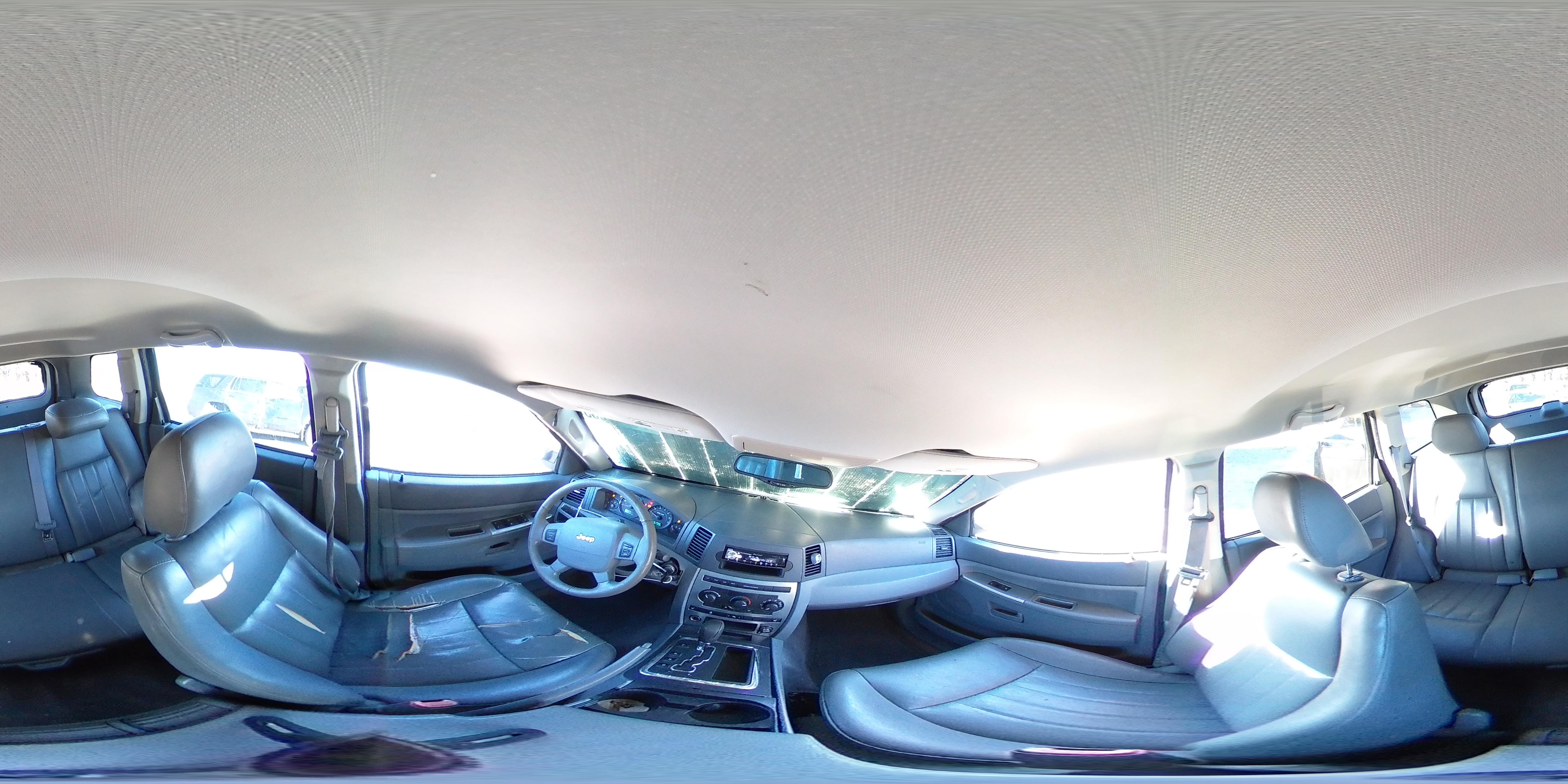 2006 Jeep Grand Cherokee - Image 14