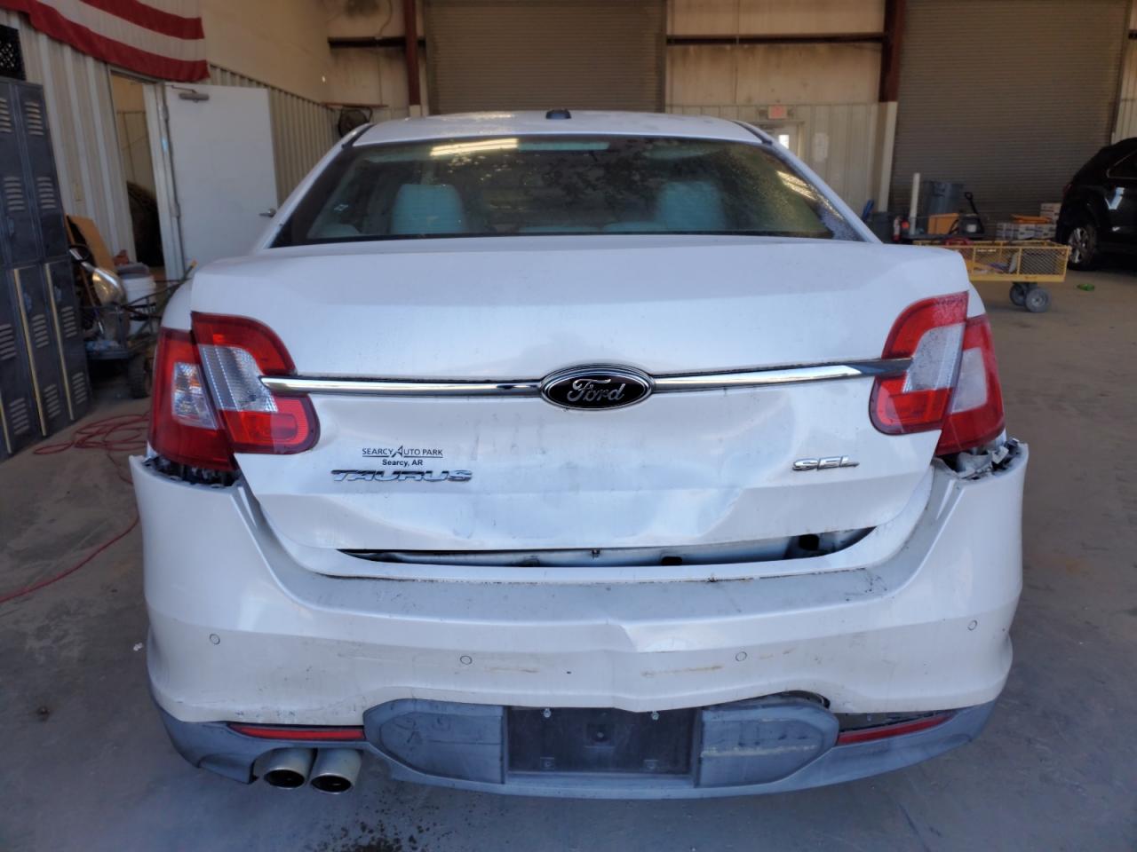2011 Ford Taurus - Image 6