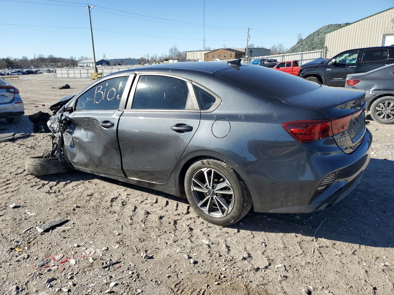 2022 Kia Forte - Image 2