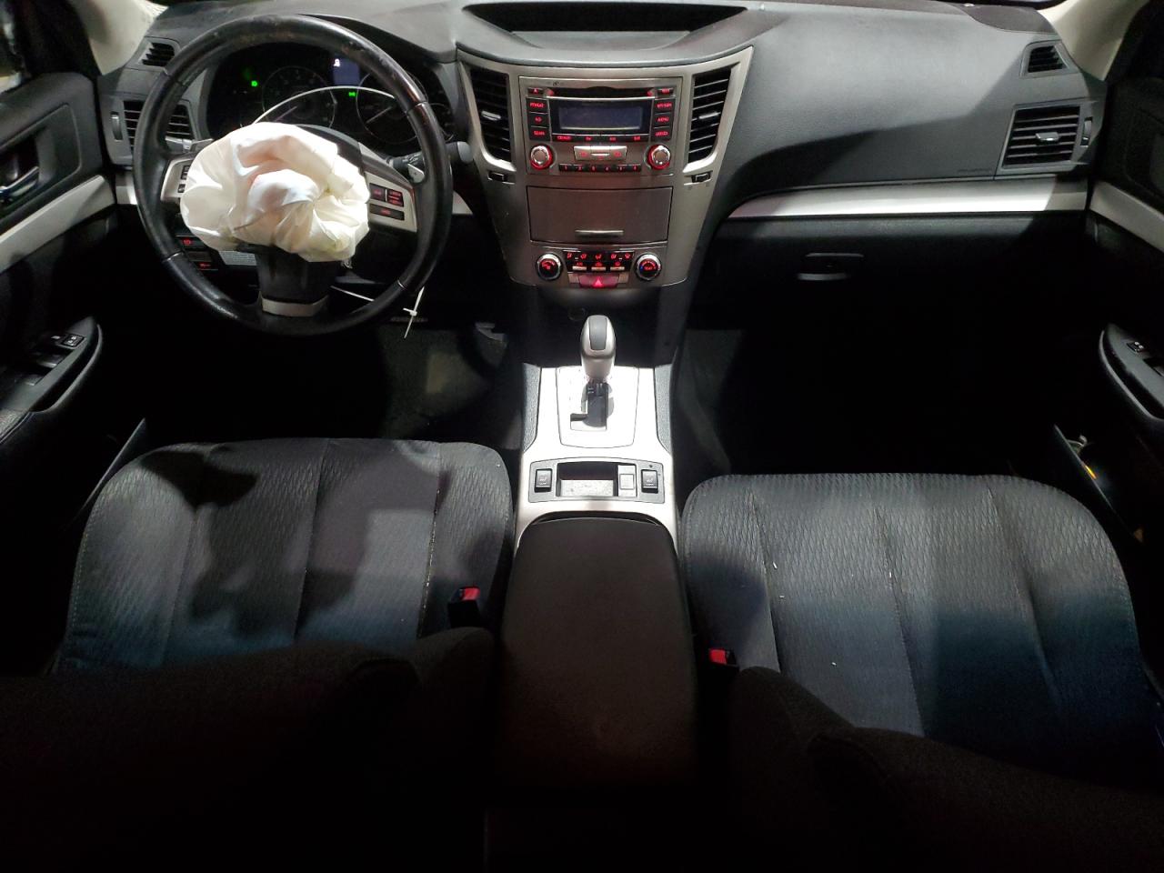 2012 Subaru Outback - Image 8