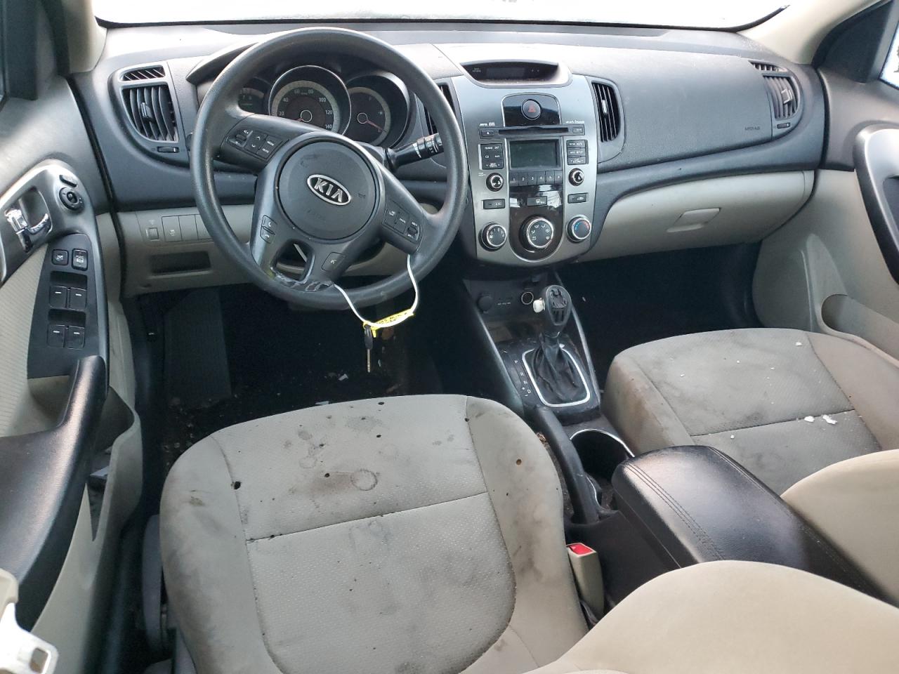 2013 Kia Forte - Image 8