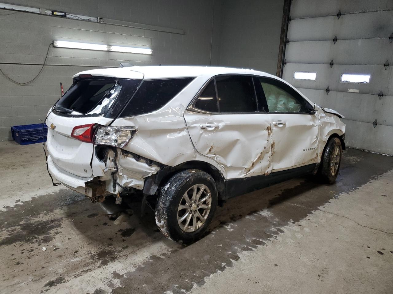 2020 Chevrolet Equinox - Image 3