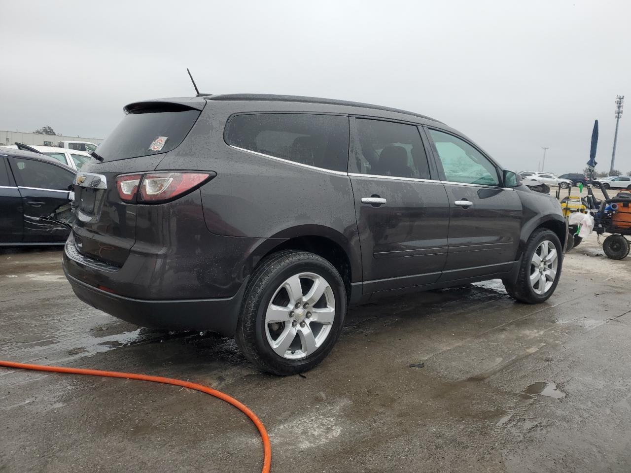 2017 Chevrolet Traverse - Image 3