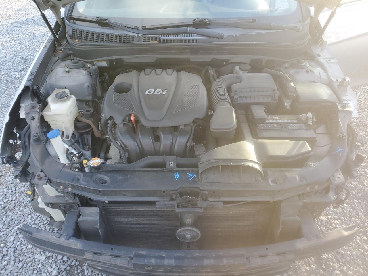 2011 Hyundai Sonata - Image 11