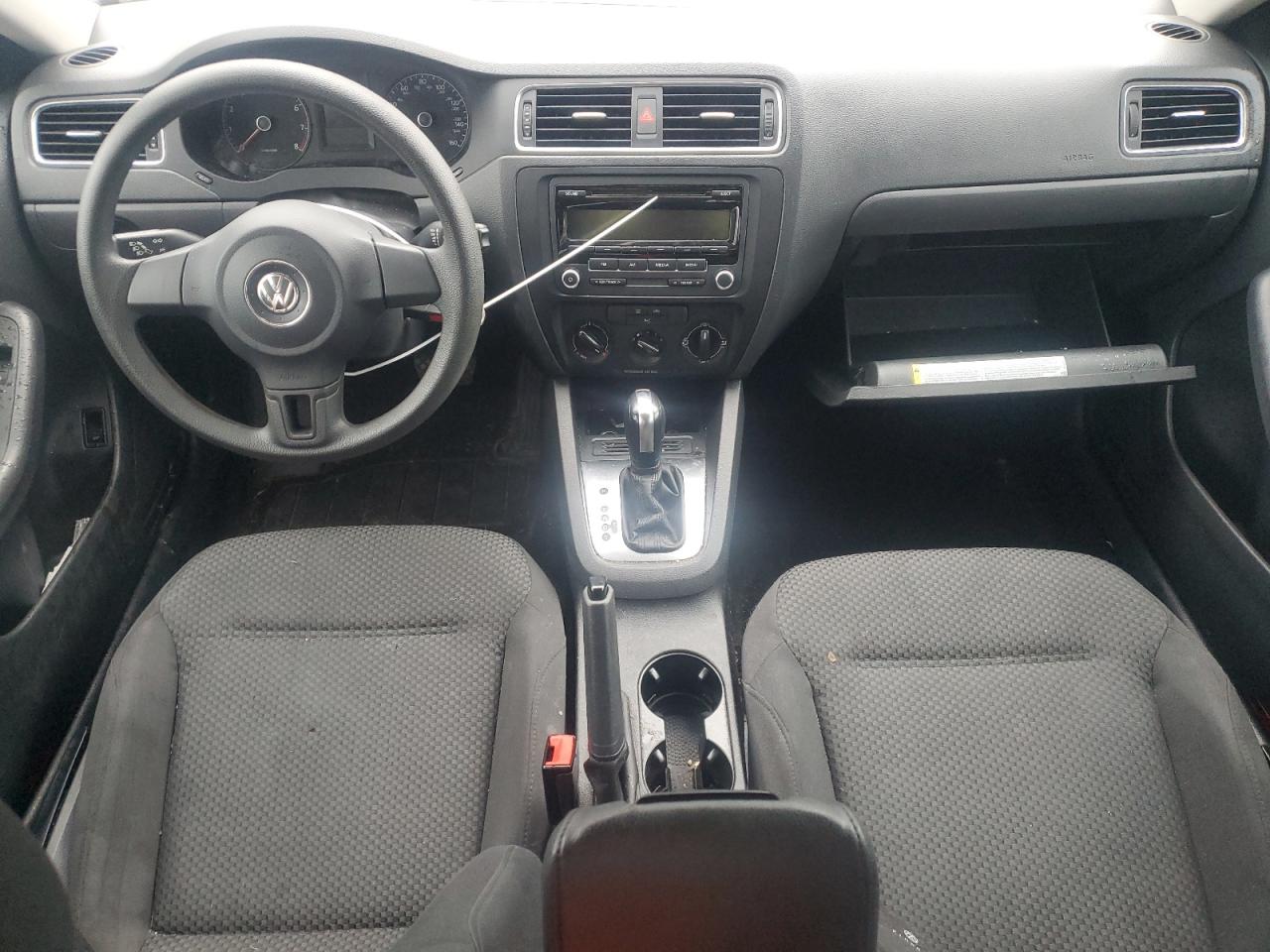 2014 Volkswagen Jetta - Image 8