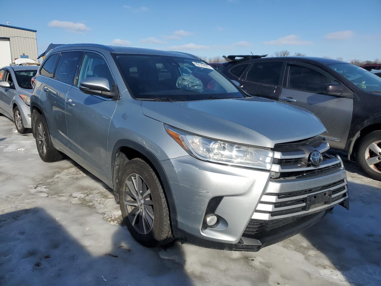 2018 Toyota Highlander - Image 4