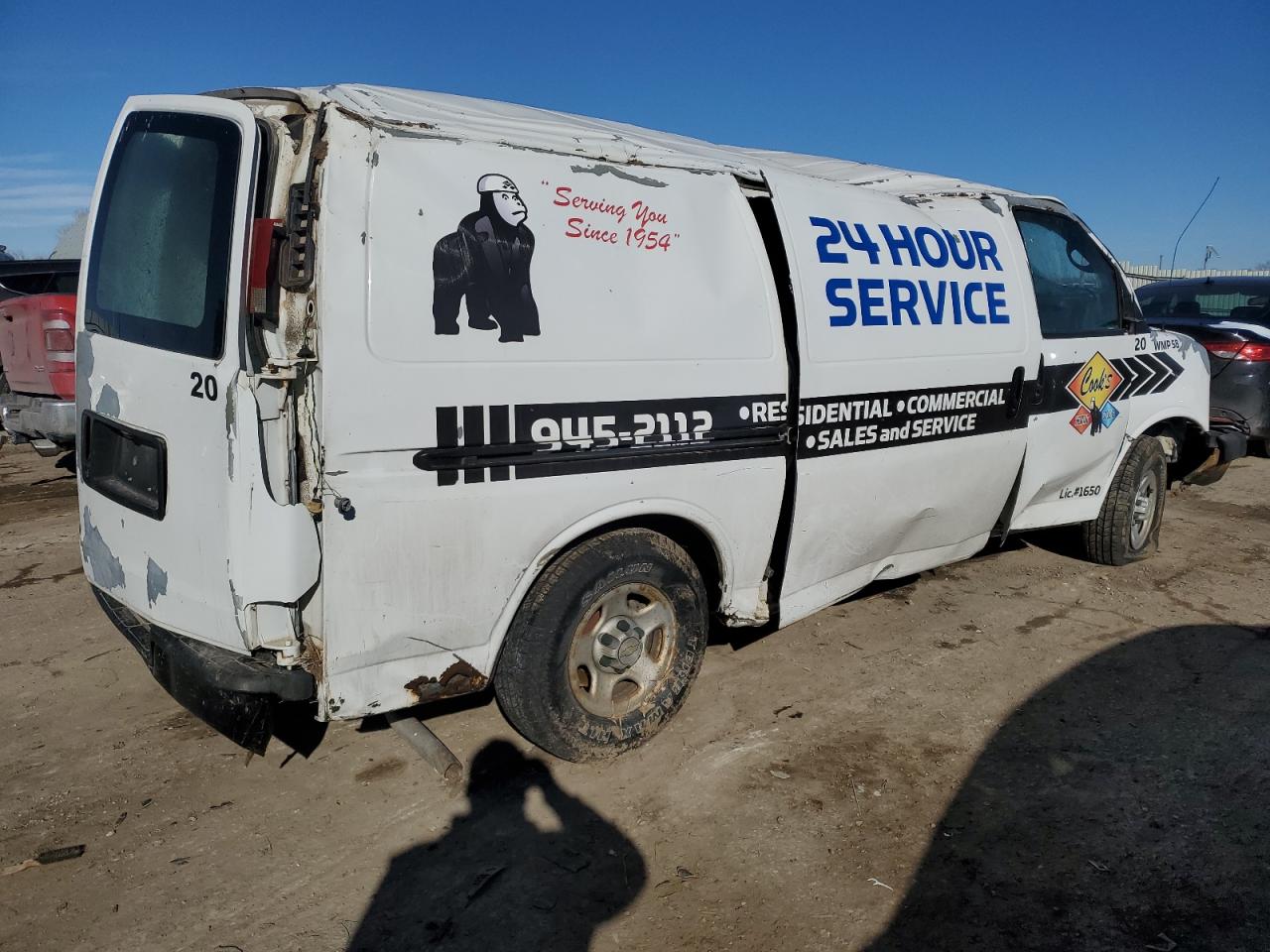 2005 Chevrolet Express - Image 3