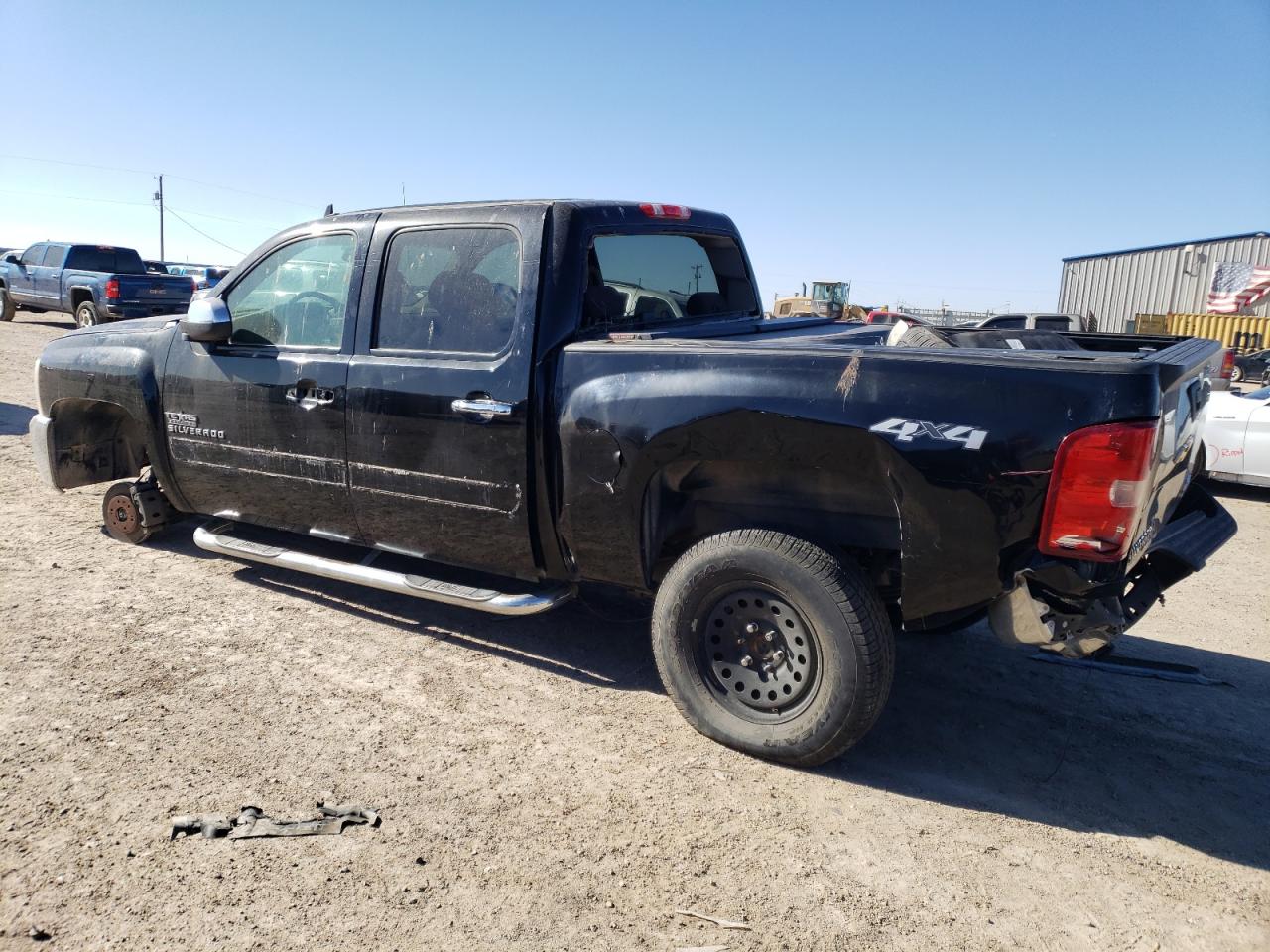 2012 Chevrolet Silverado - Image 2