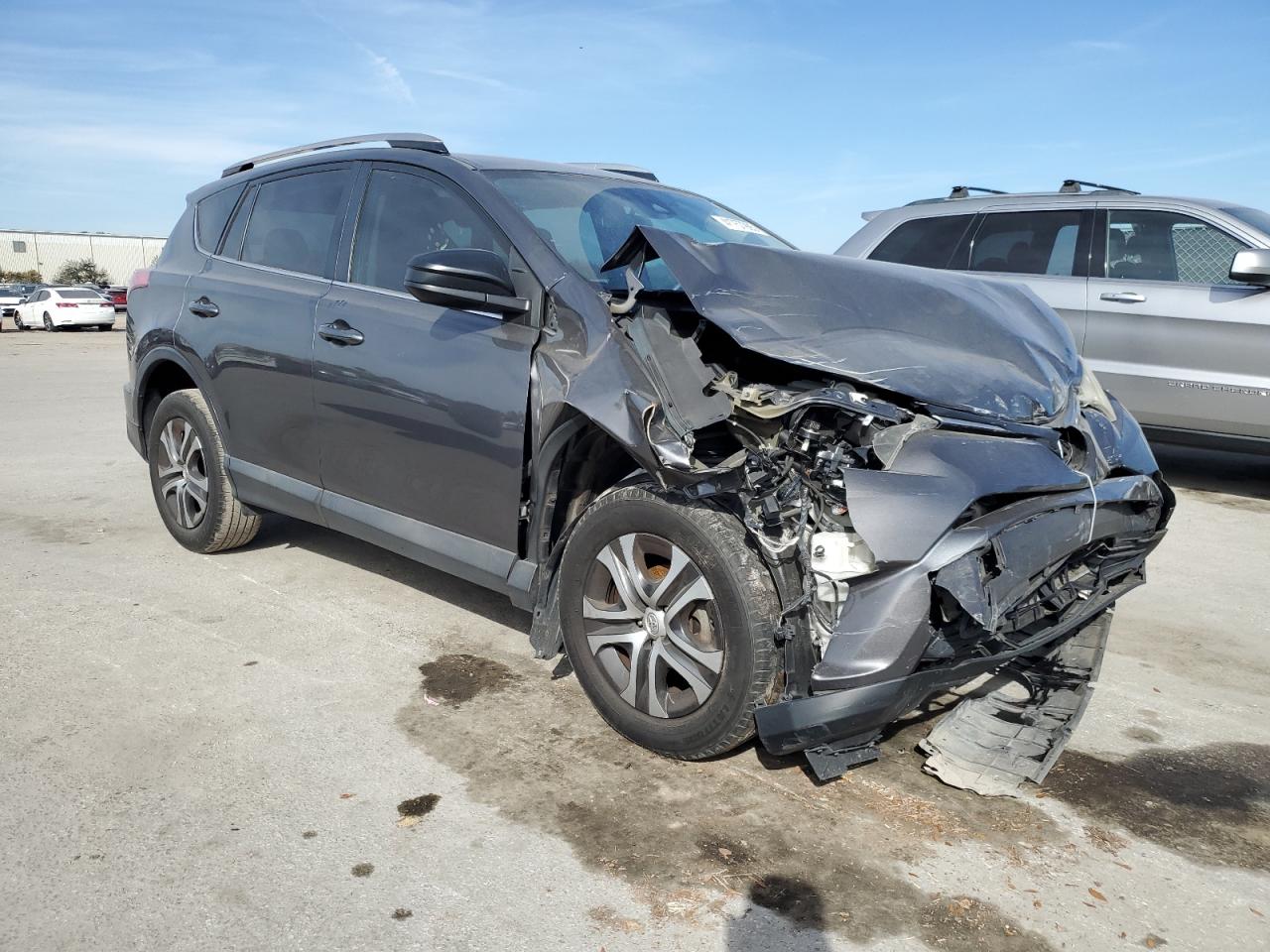 2018 Toyota RAV 4 - Image 4