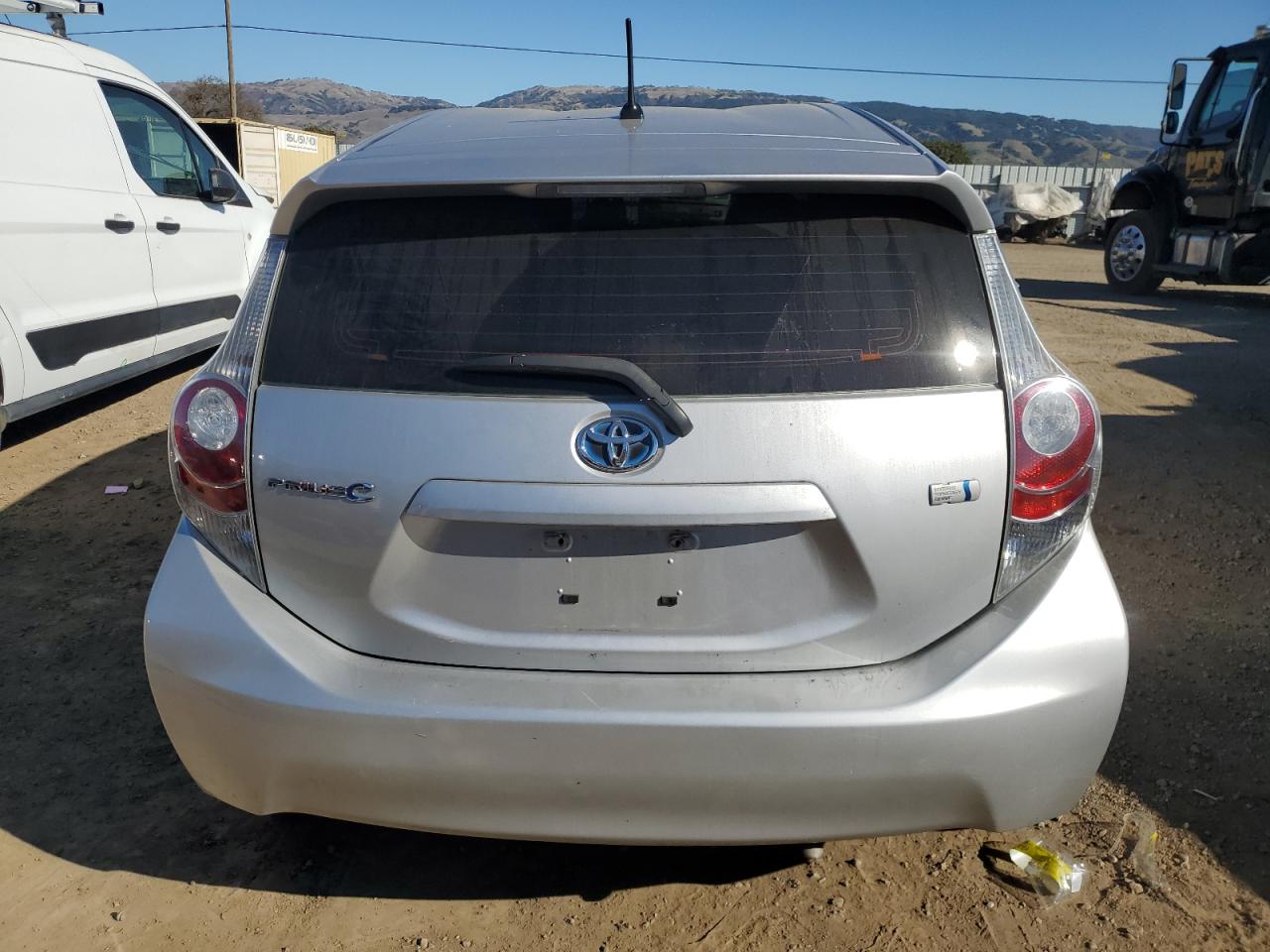 2014 Toyota Prius - Image 6