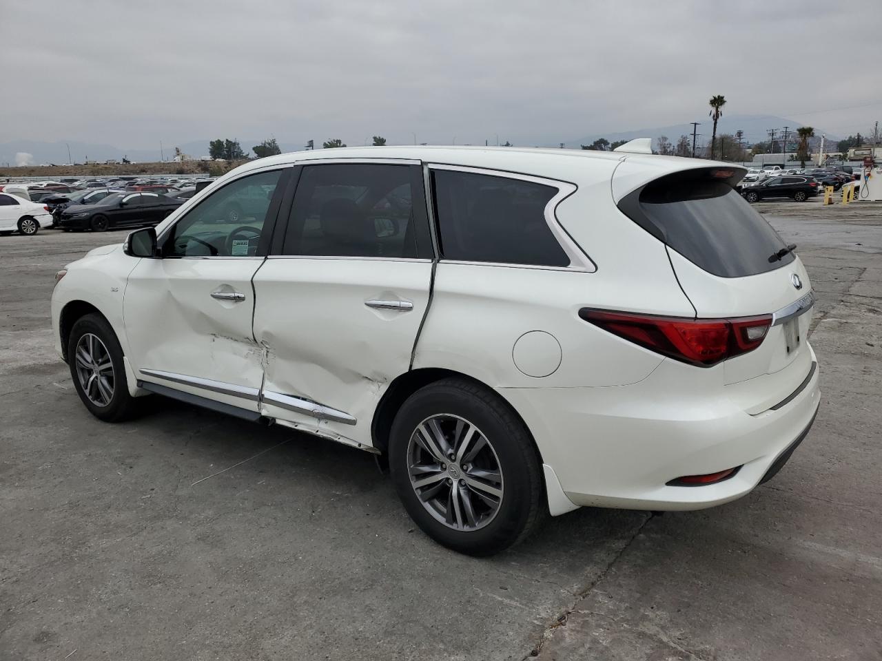 2020 Infiniti QX60 - Image 2