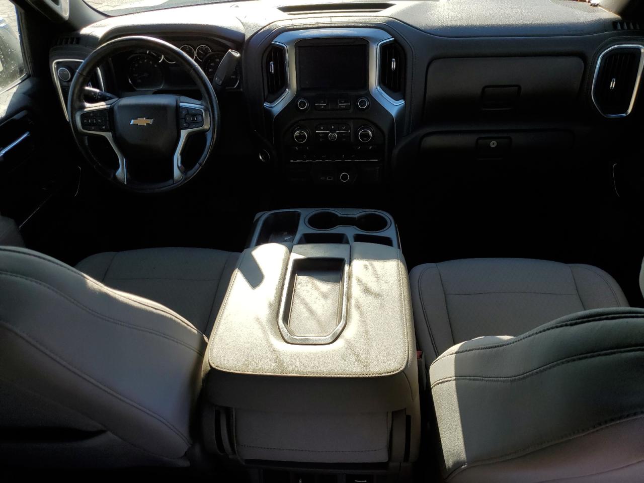 2020 Chevrolet Silverado - Image 8