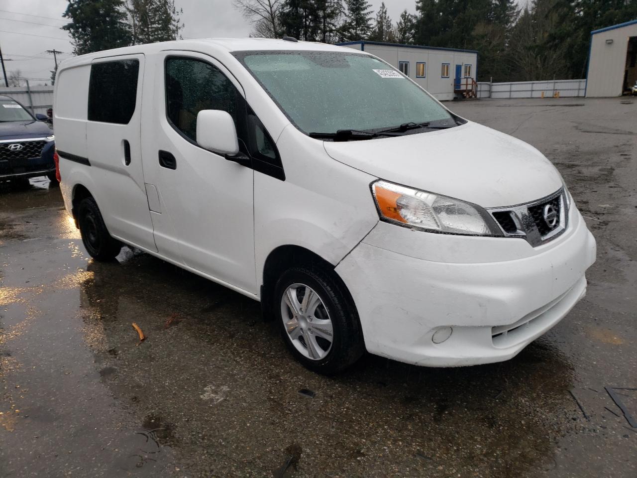 2017 Nissan NV - Image 4