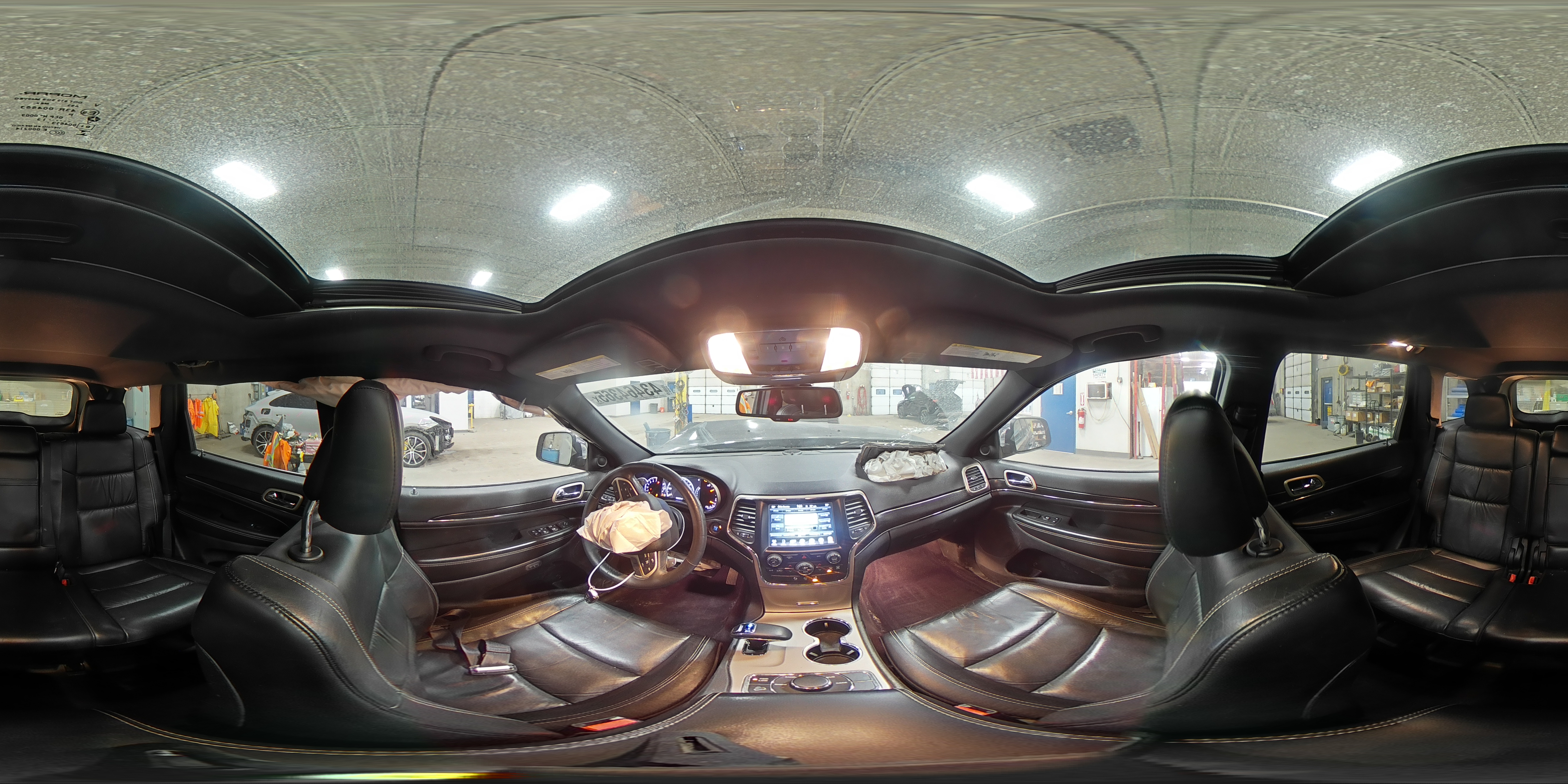 2014 Jeep Grand Cherokee - Image 14