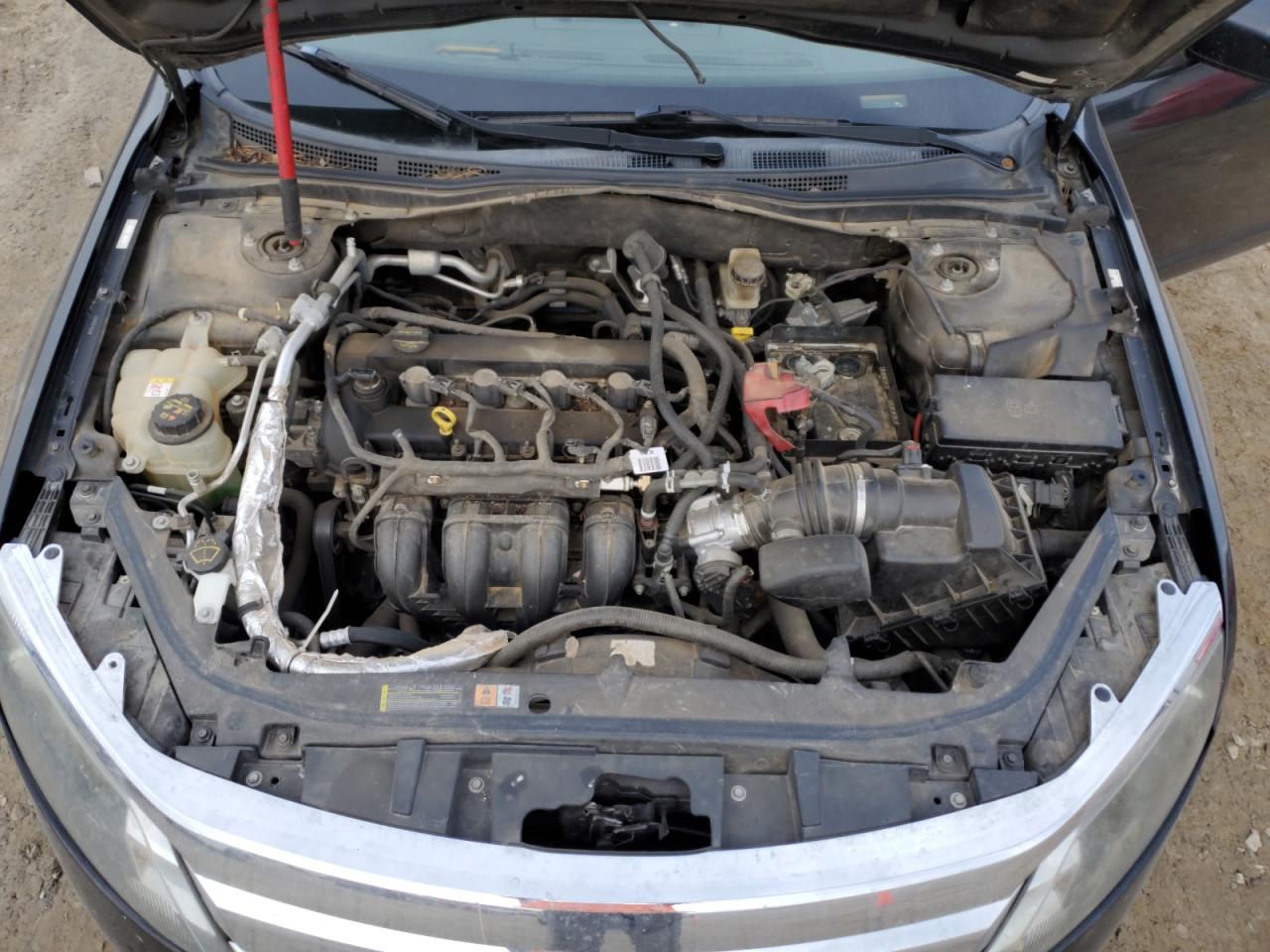 2010 Ford Fusion - Image 11