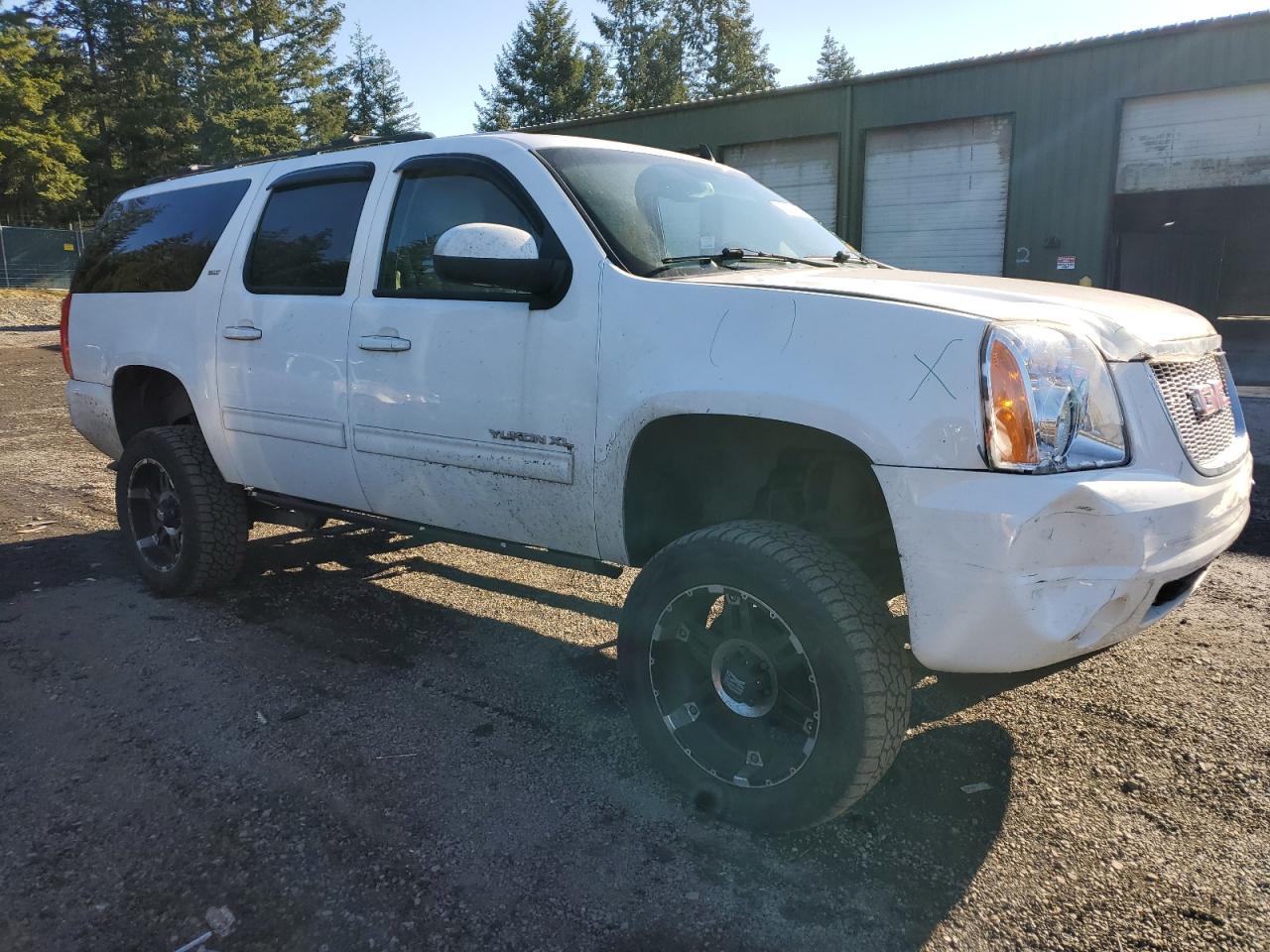 2012 GMC Yukon - Image 4