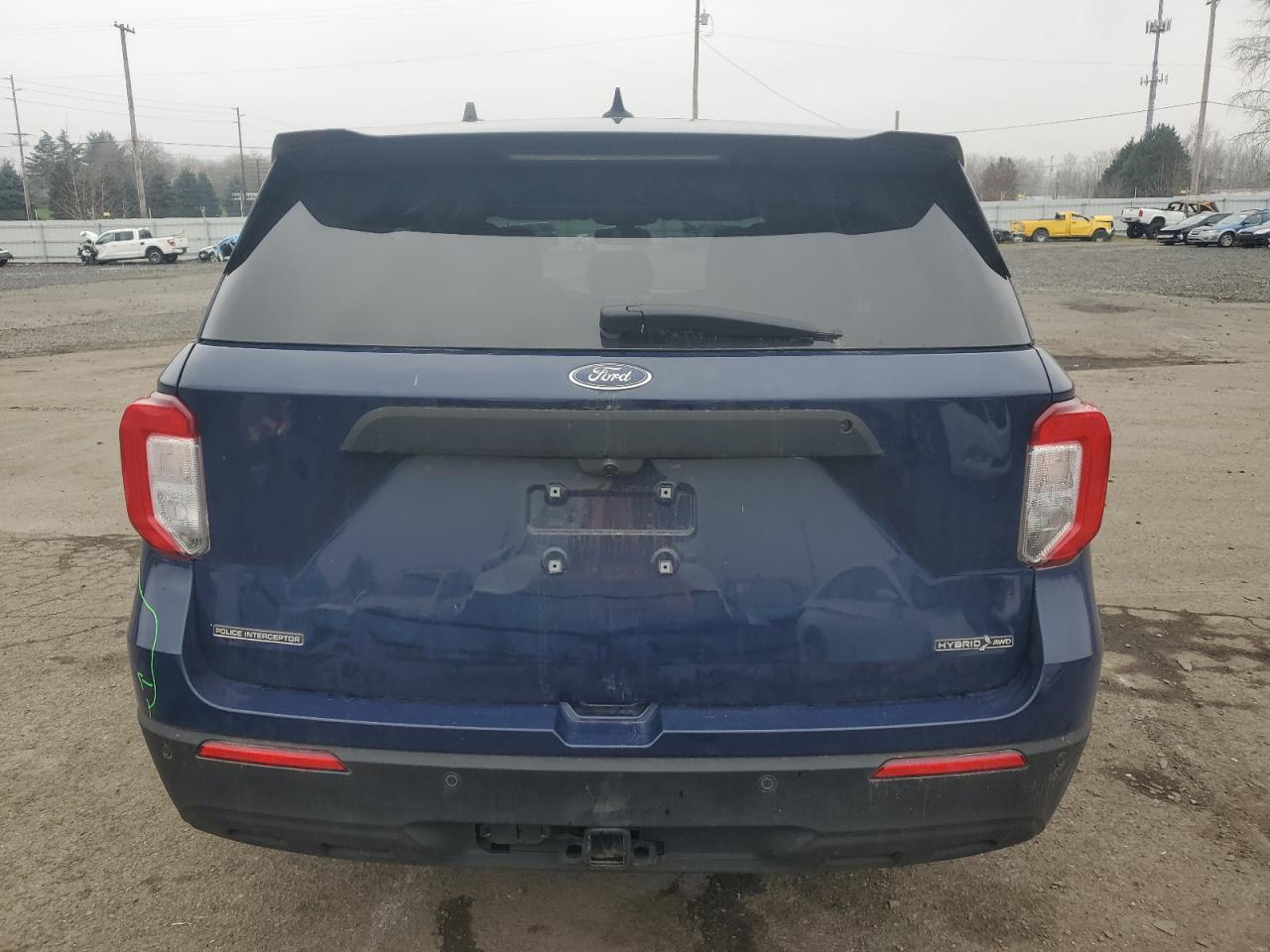 2020 Ford Explorer - Image 6