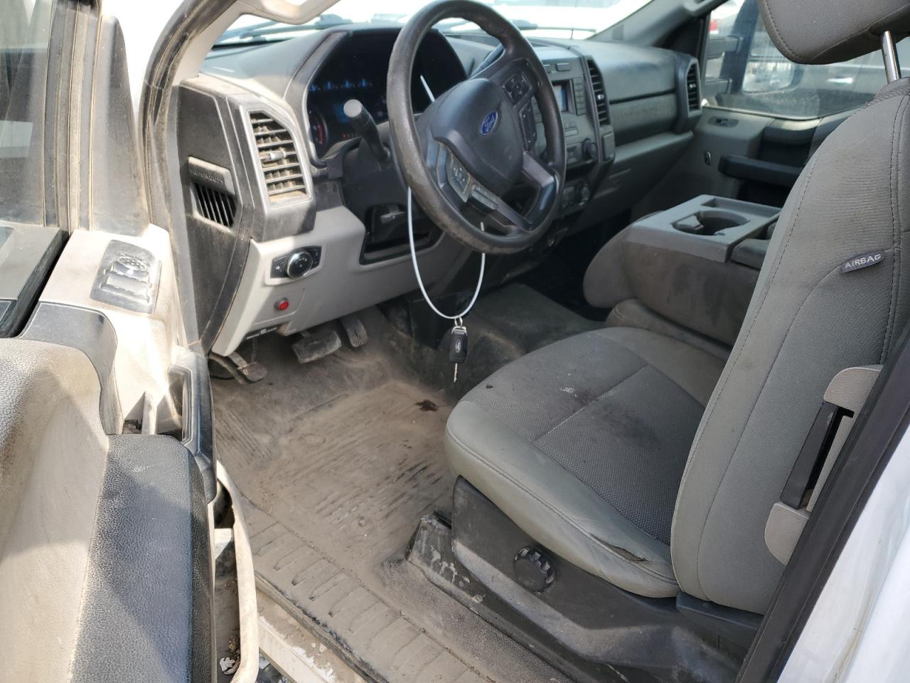 2020 Ford F350 - Image 8
