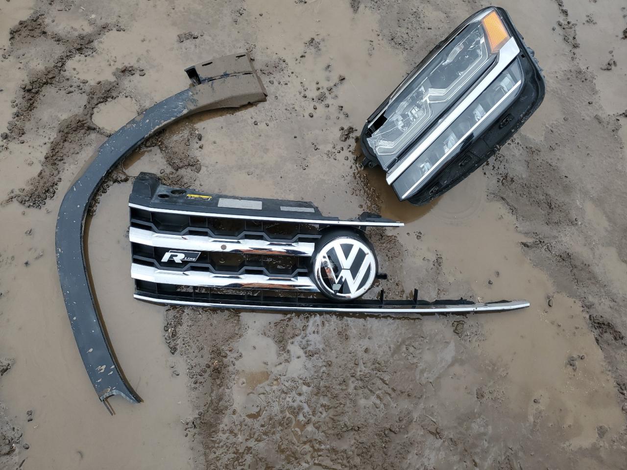 2018 Volkswagen Atlas - Image 15