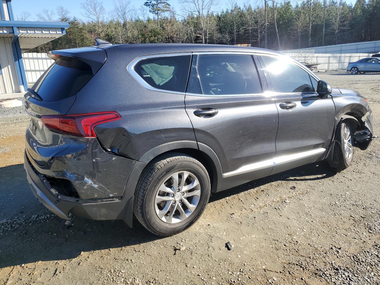 2020 Hyundai Santa Fe - Image 3