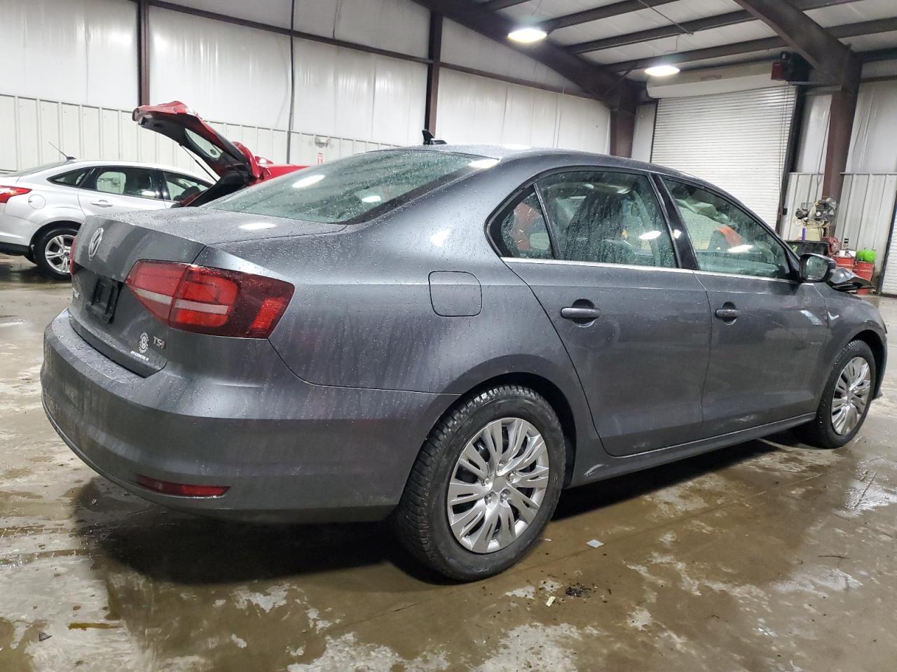 2017 Volkswagen Jetta - Image 3