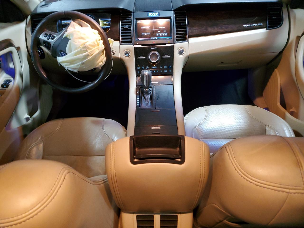 2013 Ford Taurus - Image 8