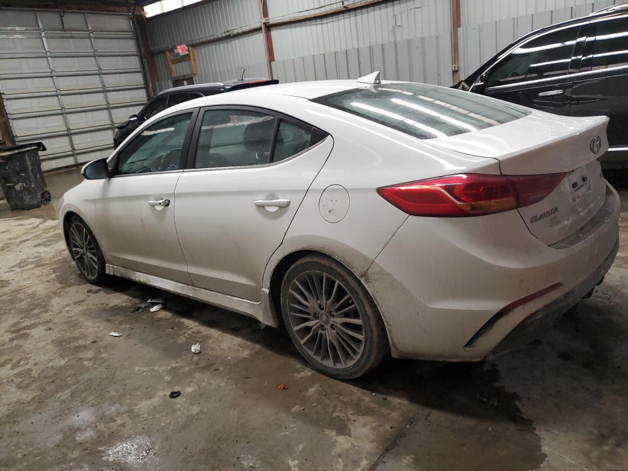 2017 Hyundai Elantra - Image 2