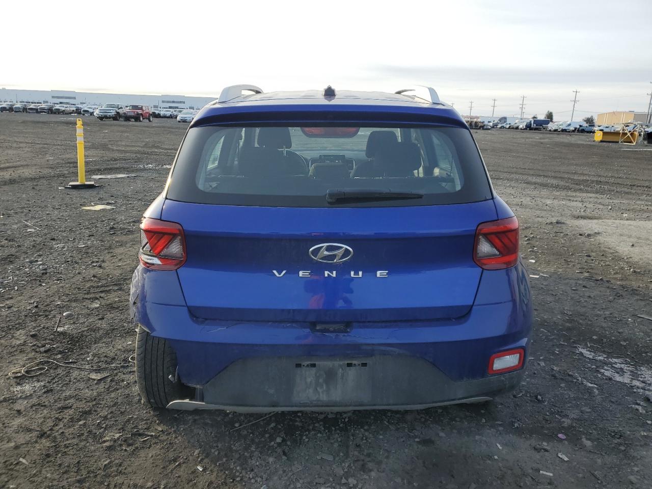 2023 Hyundai Venue - Image 6