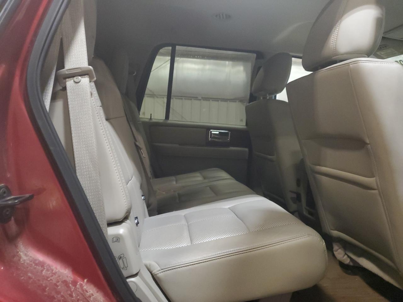 2013 Lincoln Navigator - Image 11