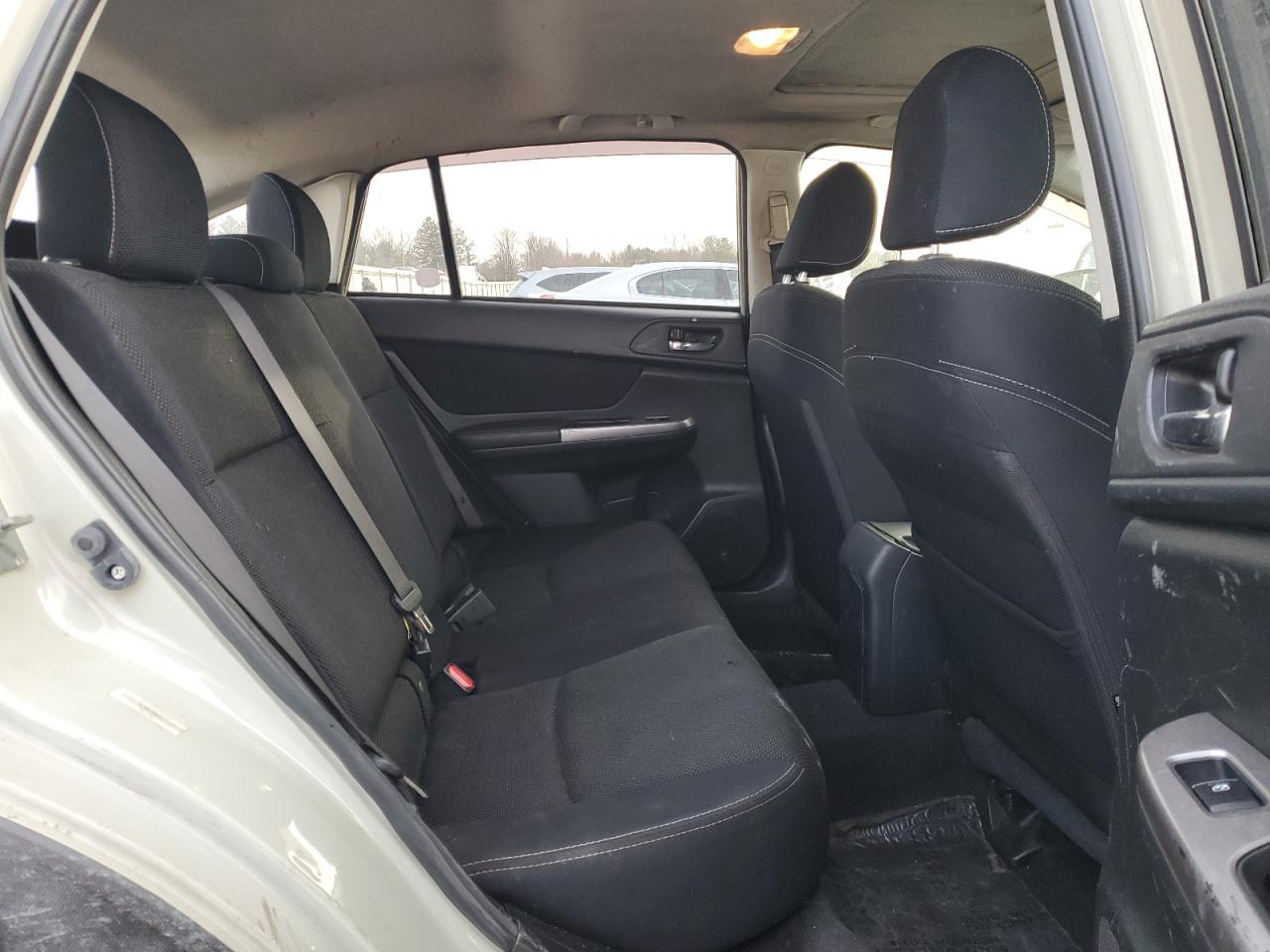 2015 Subaru XV - Image 11