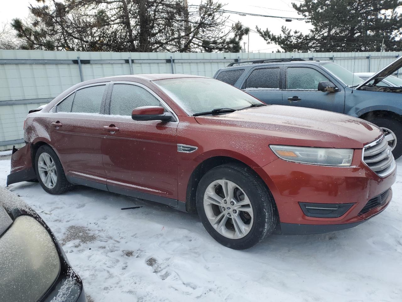 2014 Ford Taurus - Image 4