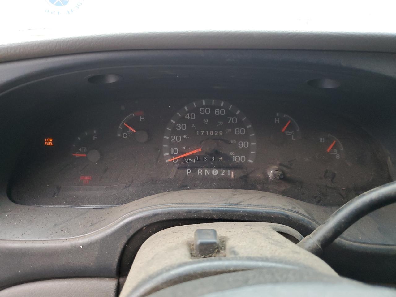2002 Ford Econoline - Image 9