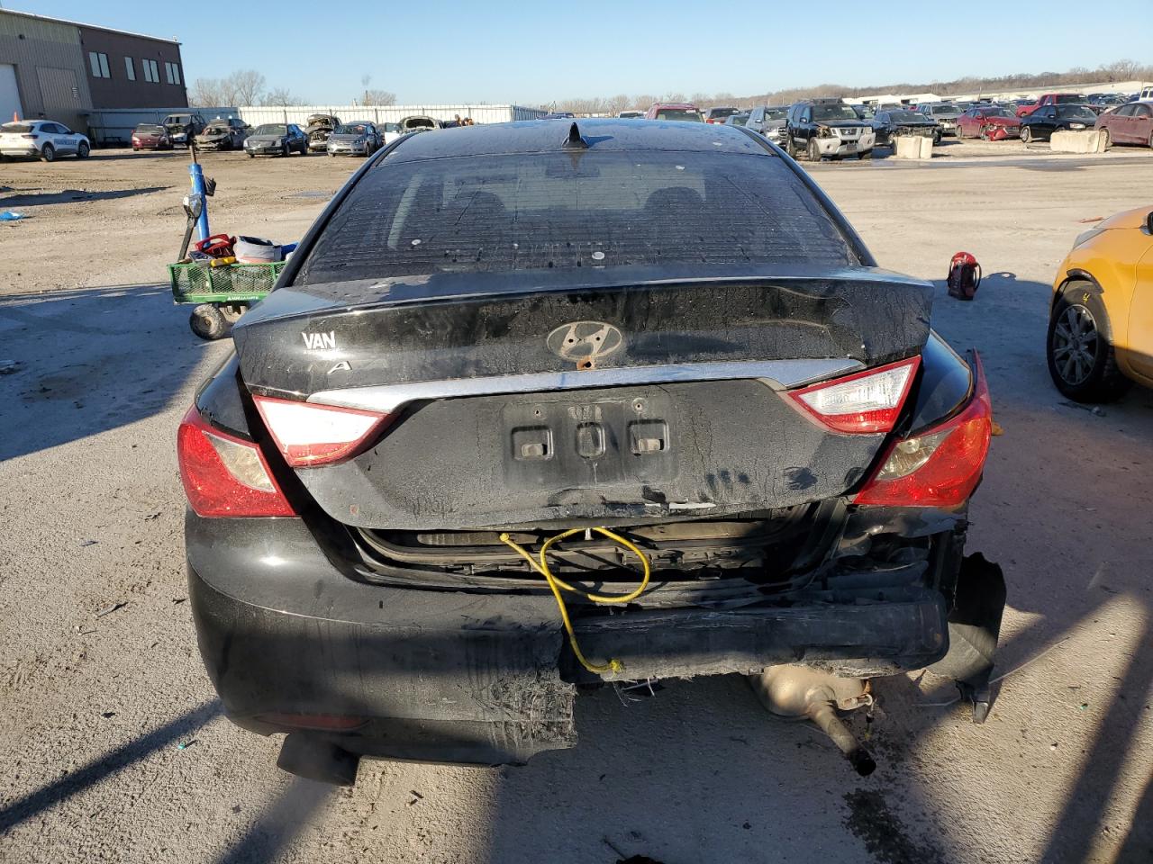 2011 Hyundai Sonata - Image 6