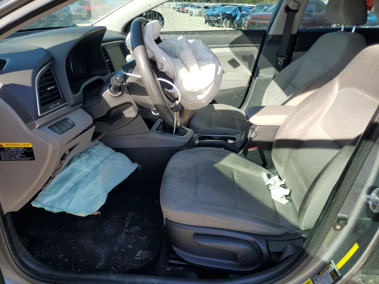 2017 Hyundai Elantra - Image 7