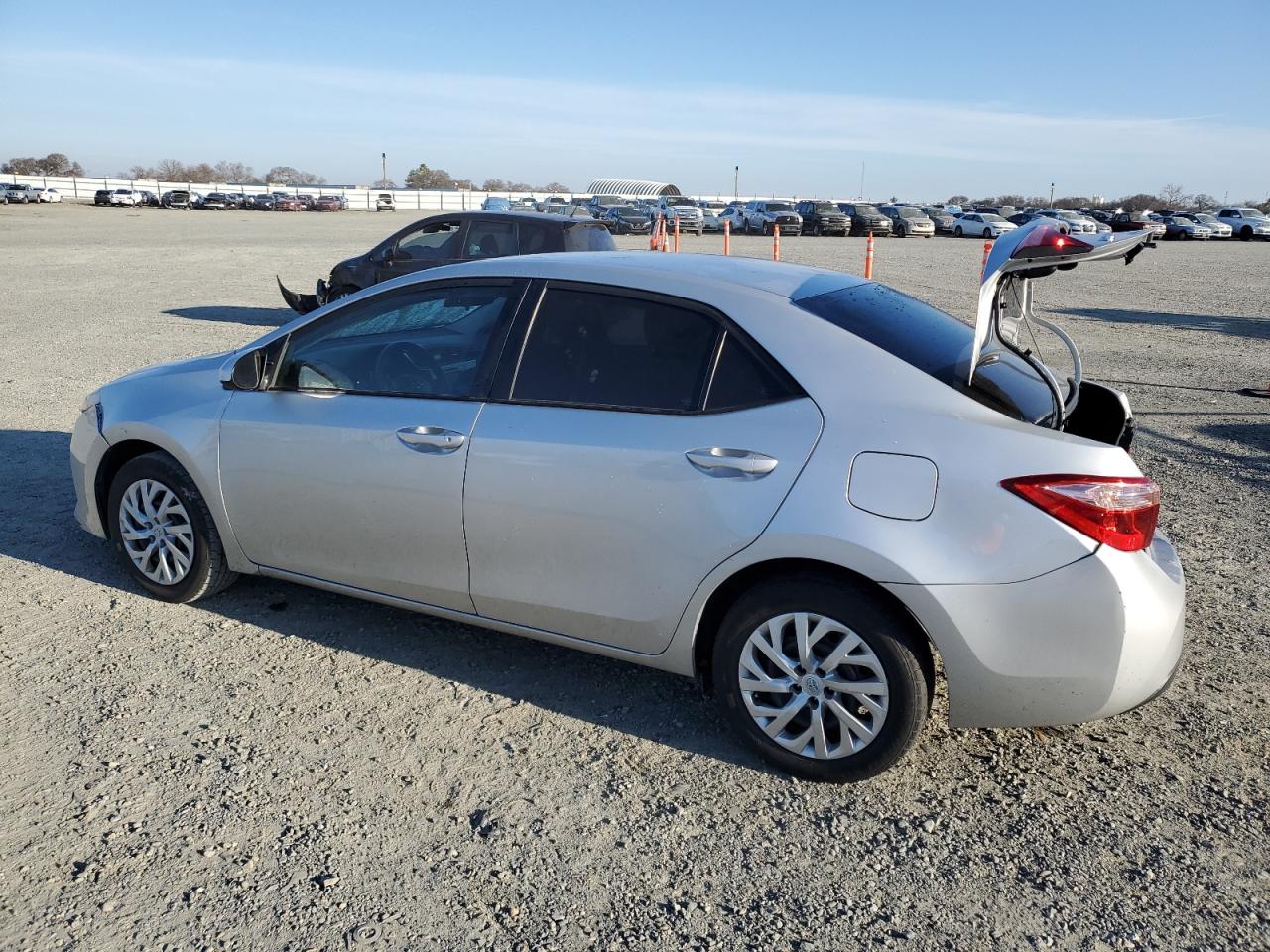 2019 Toyota Corolla - Image 2