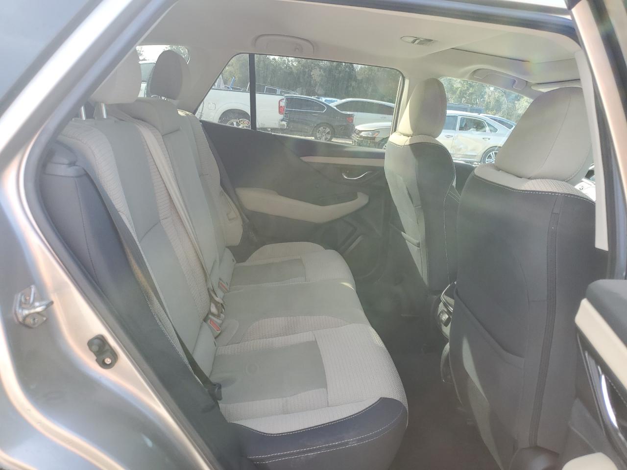 2020 Subaru Outback - Image 11